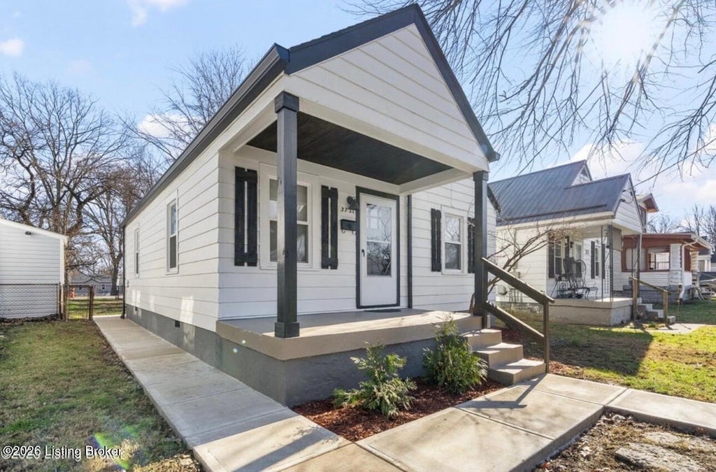 Photo of 3721 Craig Ave, Louisville, KY 40215 (MLS # 1723509)