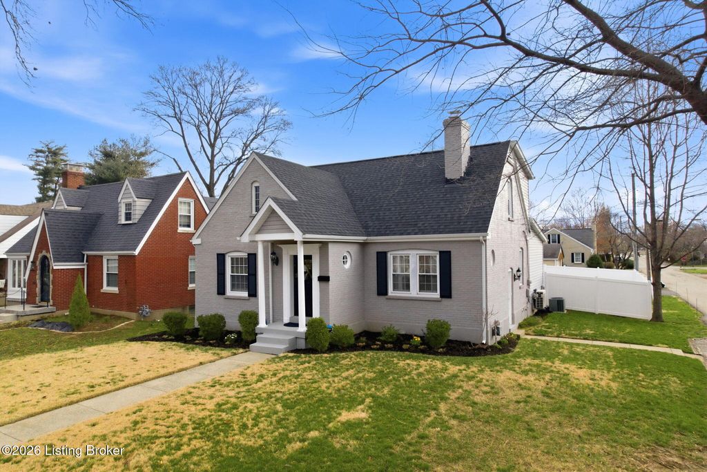 Photo of 201 Ridgeway Ave, Louisville, KY 40207 (MLS # 1711687)