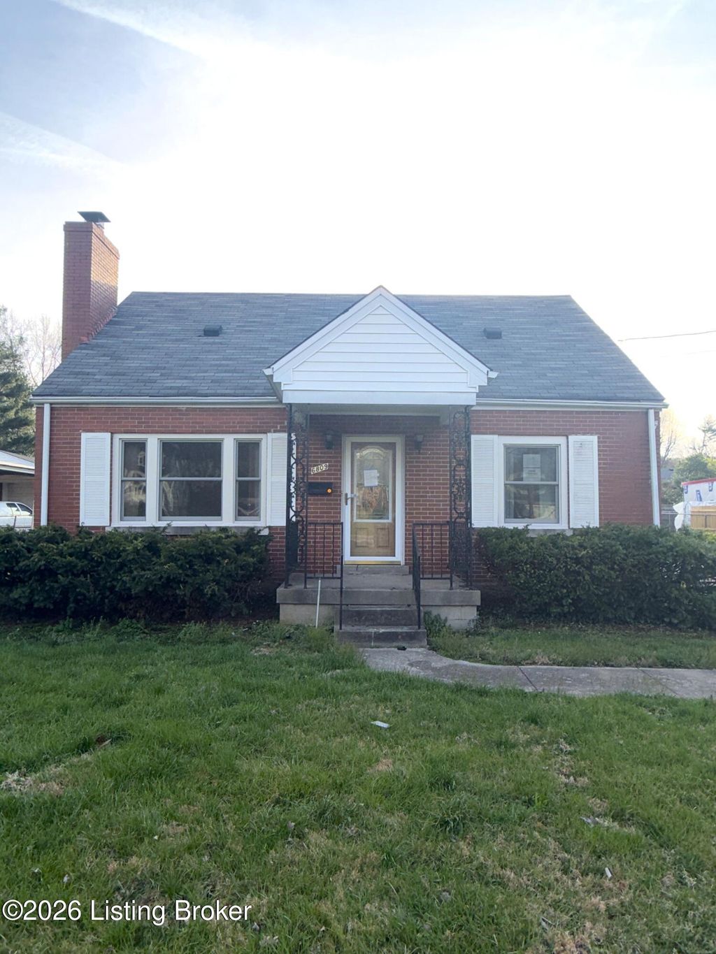 Photo of 6809 Manslick Rd, Louisville, KY 40214 (MLS # 1714121)