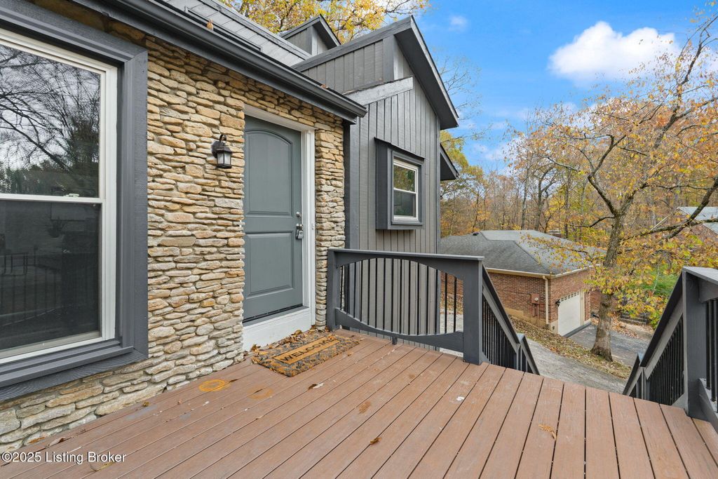 Photo of 3703 Trail Ridge Rd, Louisville, KY 40241 (MLS # 1703471)