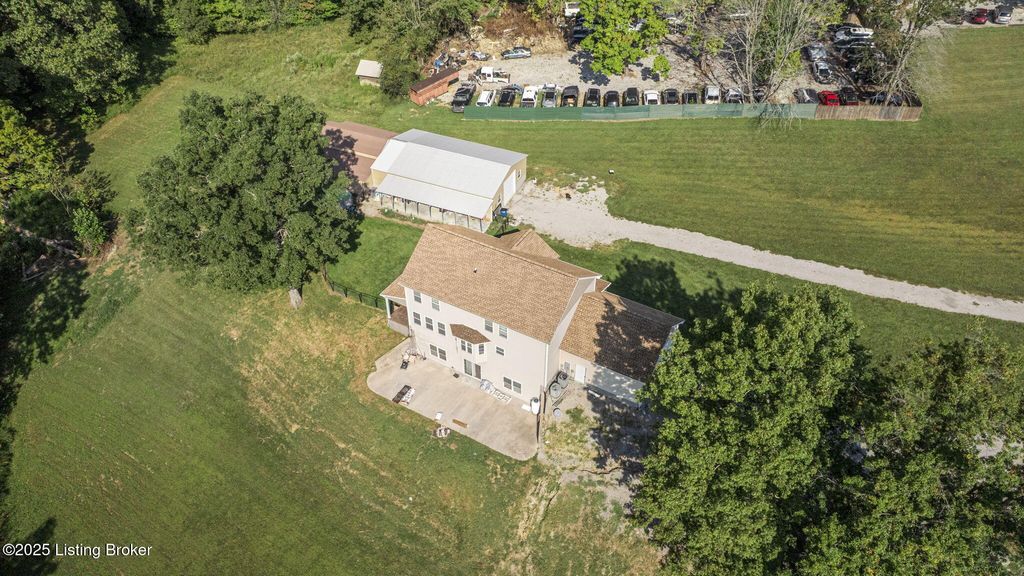 Photo of 1871 Lilac Rd, Leitchfield, KY 42754 (MLS # 1703512)