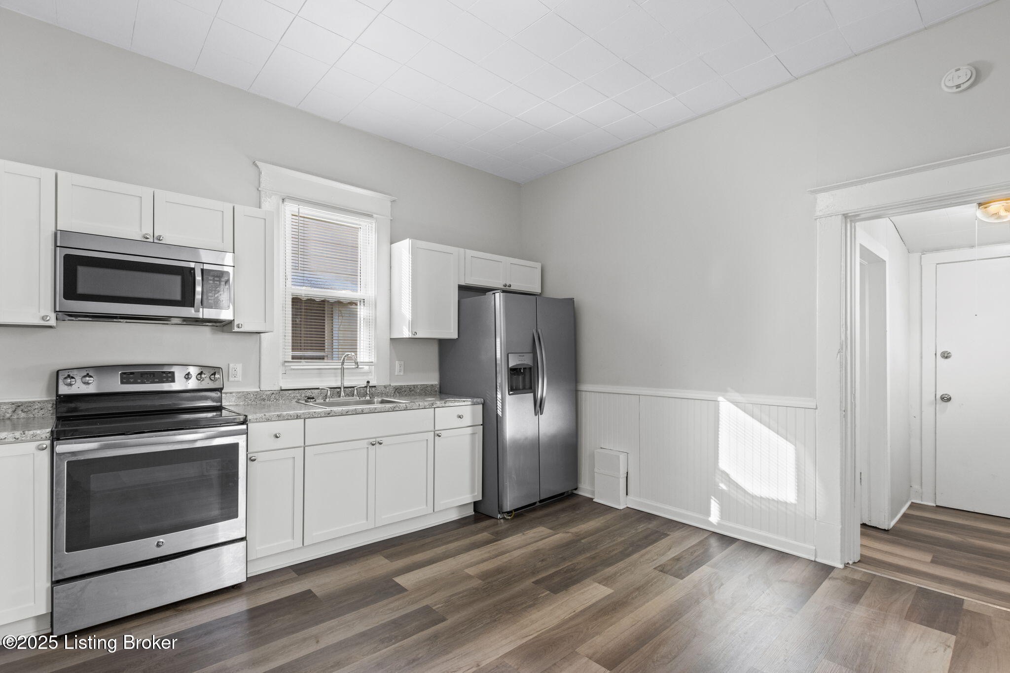 207 Ottawa Ave, Louisville, Pennsylvania image 3
