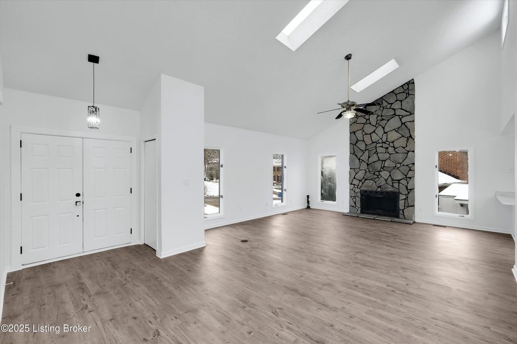 Photo of 4403 Accomack Dr, Louisville, KY 40241 (MLS # 1704834)