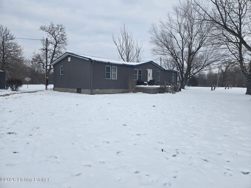 Photo of 1050 Green Valley Ranch Rd, Battletown, KY 40104 (MLS # 1708534)