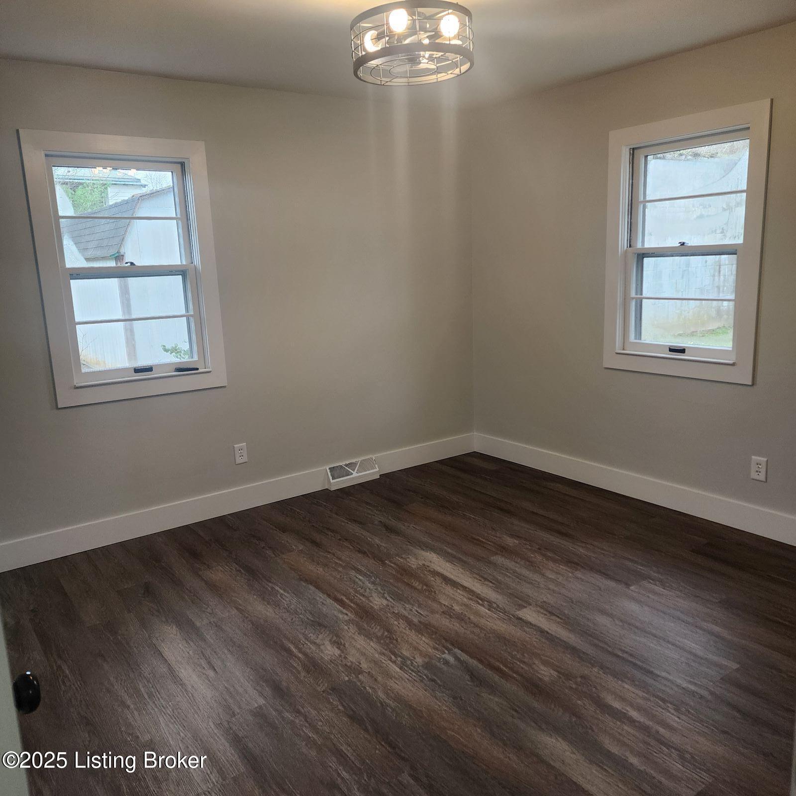 101 Houston Ct, Taylorsville, Kentucky image 8