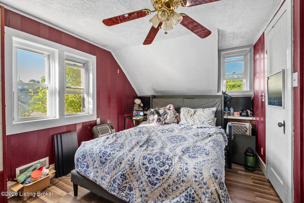Photo of 110 N Main St, Muldraugh, KY 40155 (MLS # 1728837)