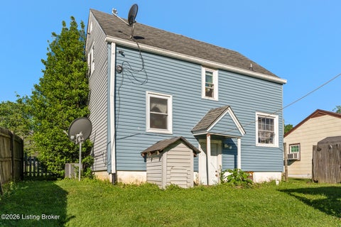 Tiny photo for 110 N Main St, Muldraugh, KY 40155 (MLS # 1728837)