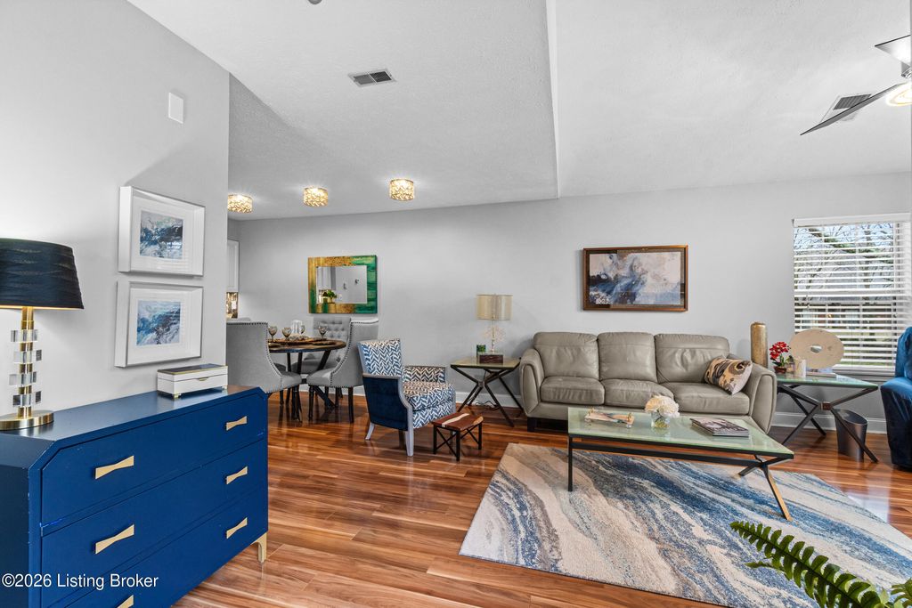 Photo of 3018 Parkstone Ct, Louisville, KY 40241 (MLS # 1710351)