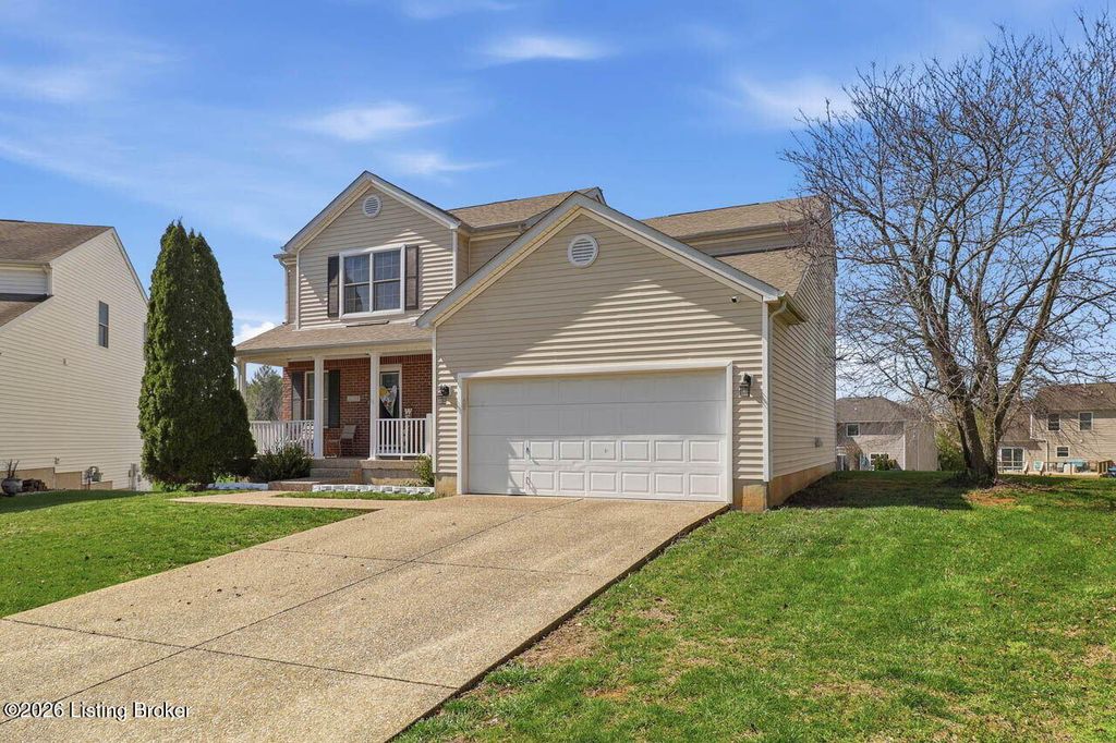 Photo of 10204 Red Clover Ct, Louisville, KY 40228 (MLS # 1712018)