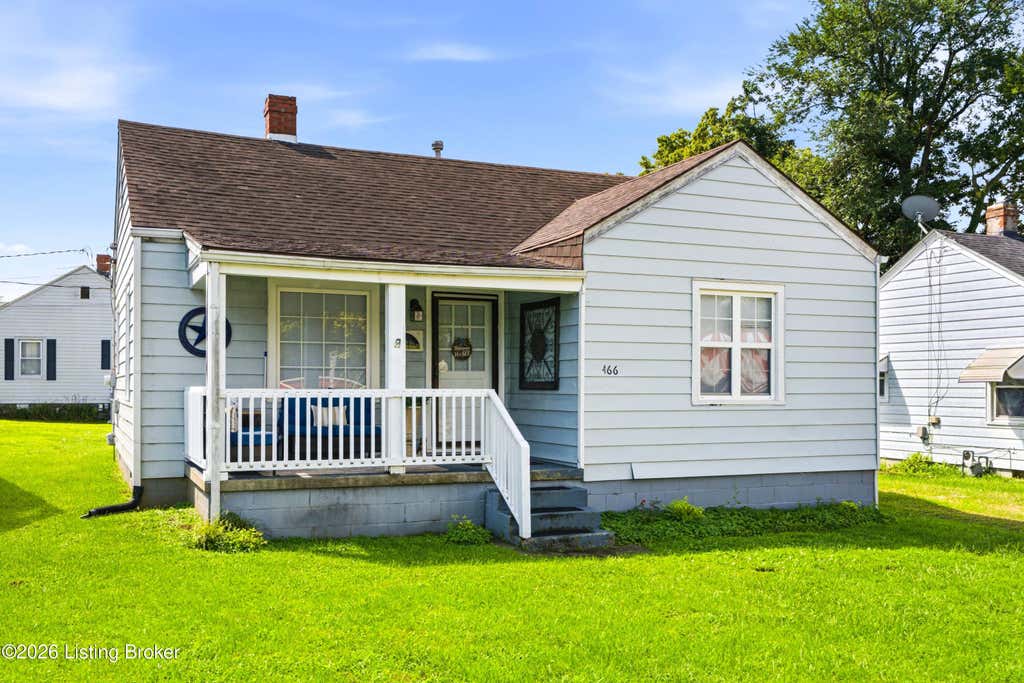 Photo of 466 Frankfort Rd, Shelbyville, KY 40065 (MLS # 1727028)