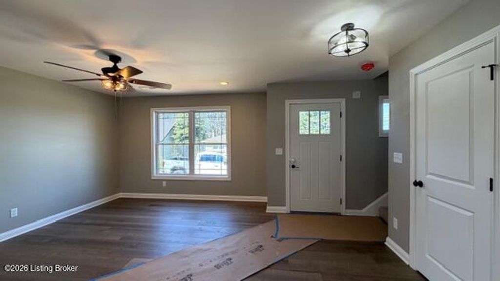 Photo of 115 State St, Bardstown, KY 40004 (MLS # 1712226)