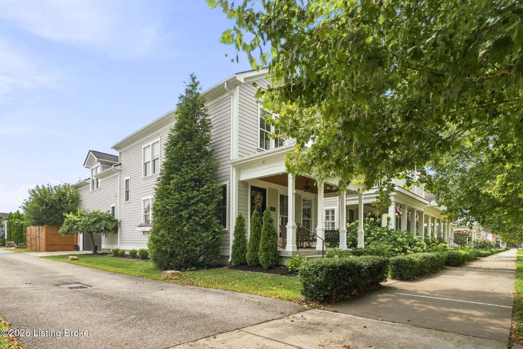 Photo of 8803 Featherbell Blvd, Prospect, KY 40059 (MLS # 1726513)