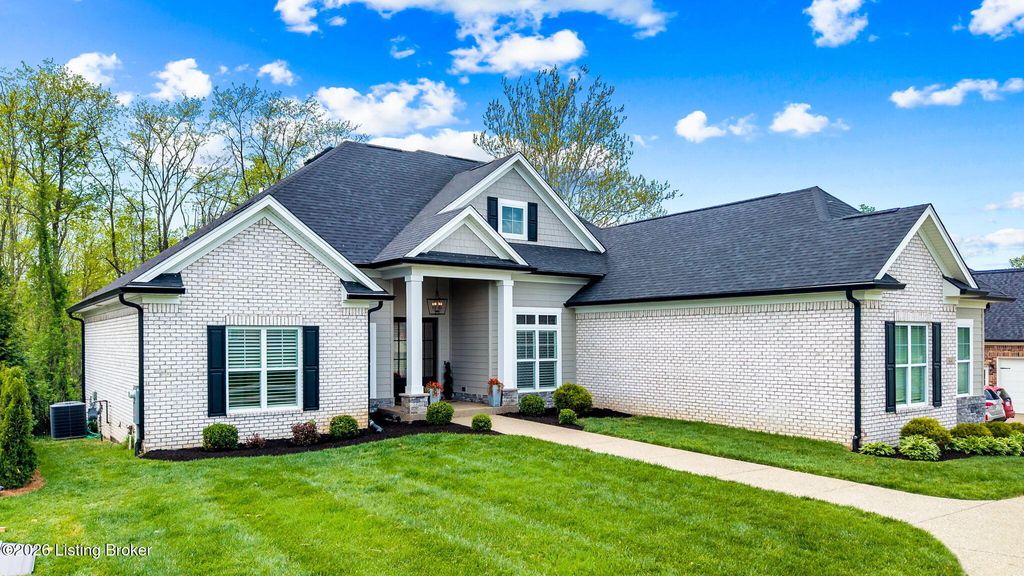 Photo of 1641 Harmony Pointe Cir, Prospect, KY 40059 (MLS # 1714756)