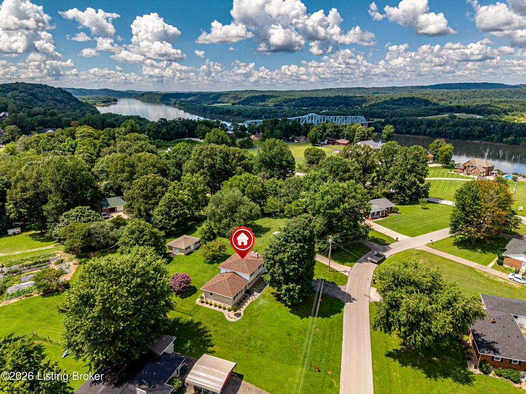 Photo of 107 Donna Dr, Brandenburg, KY 40108 (MLS # 1723614)