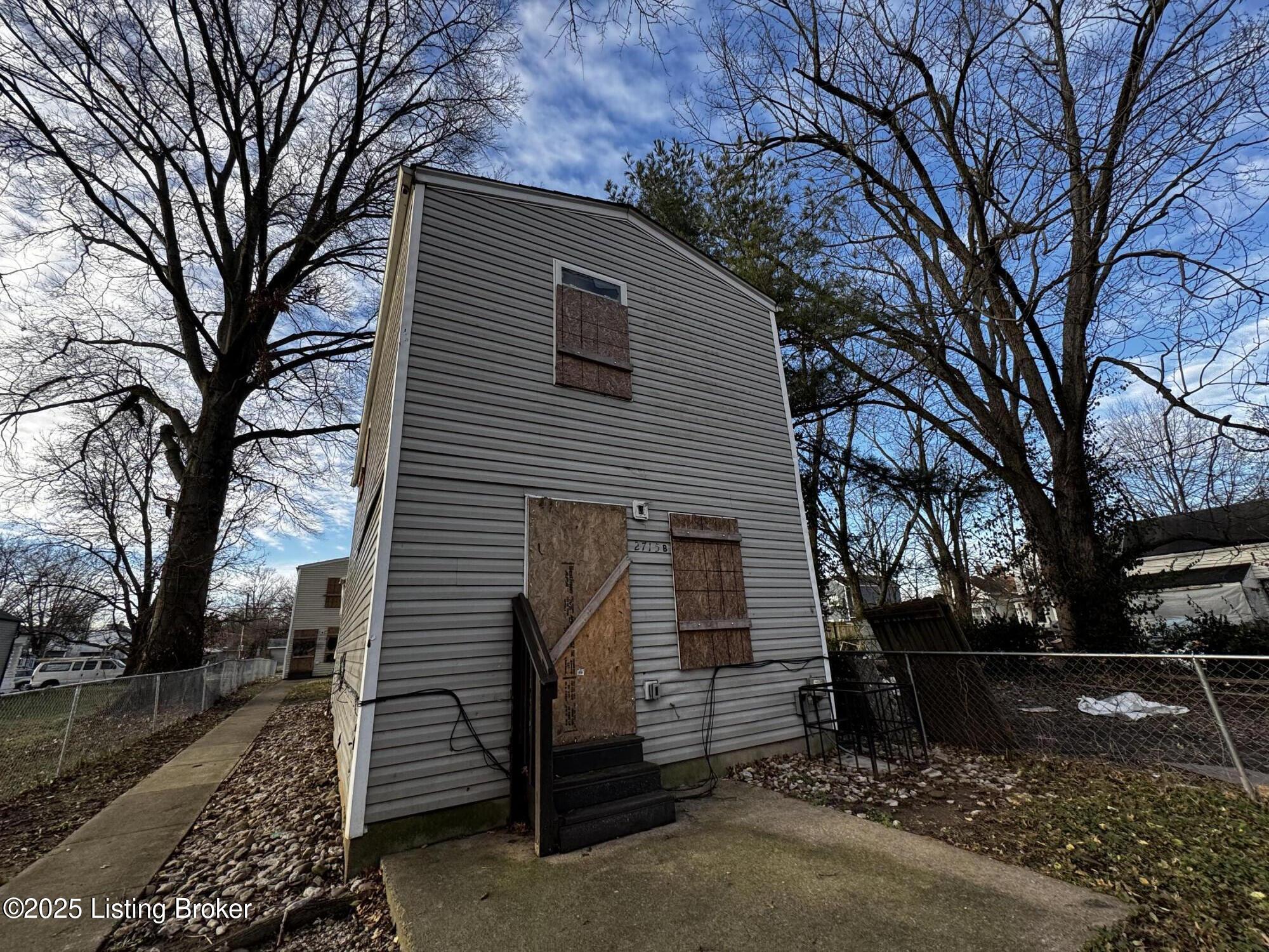 2715 Saint Xavier St, Louisville, Kentucky image 8