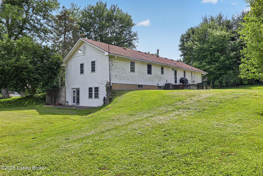 Photo of 348 W Beech Grove Rd, Lebanon Junction, KY 40150 (MLS # 1720636)