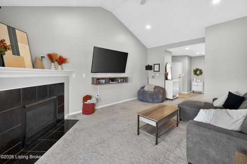 9316 Pine Lake Dr 202 Louisville KY 40220