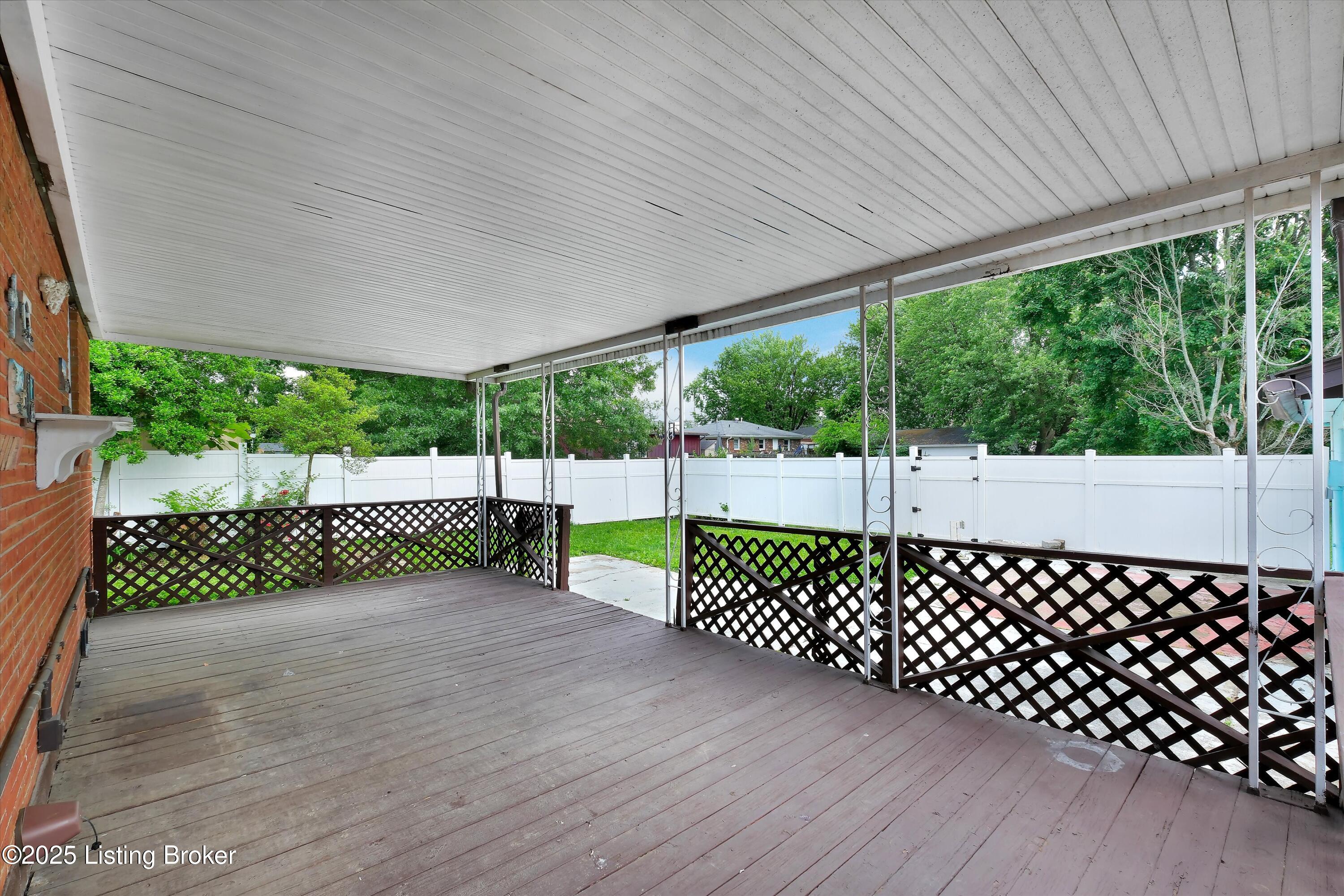 3904 Oakleaf Ln, Louisville, Pennsylvania image 32