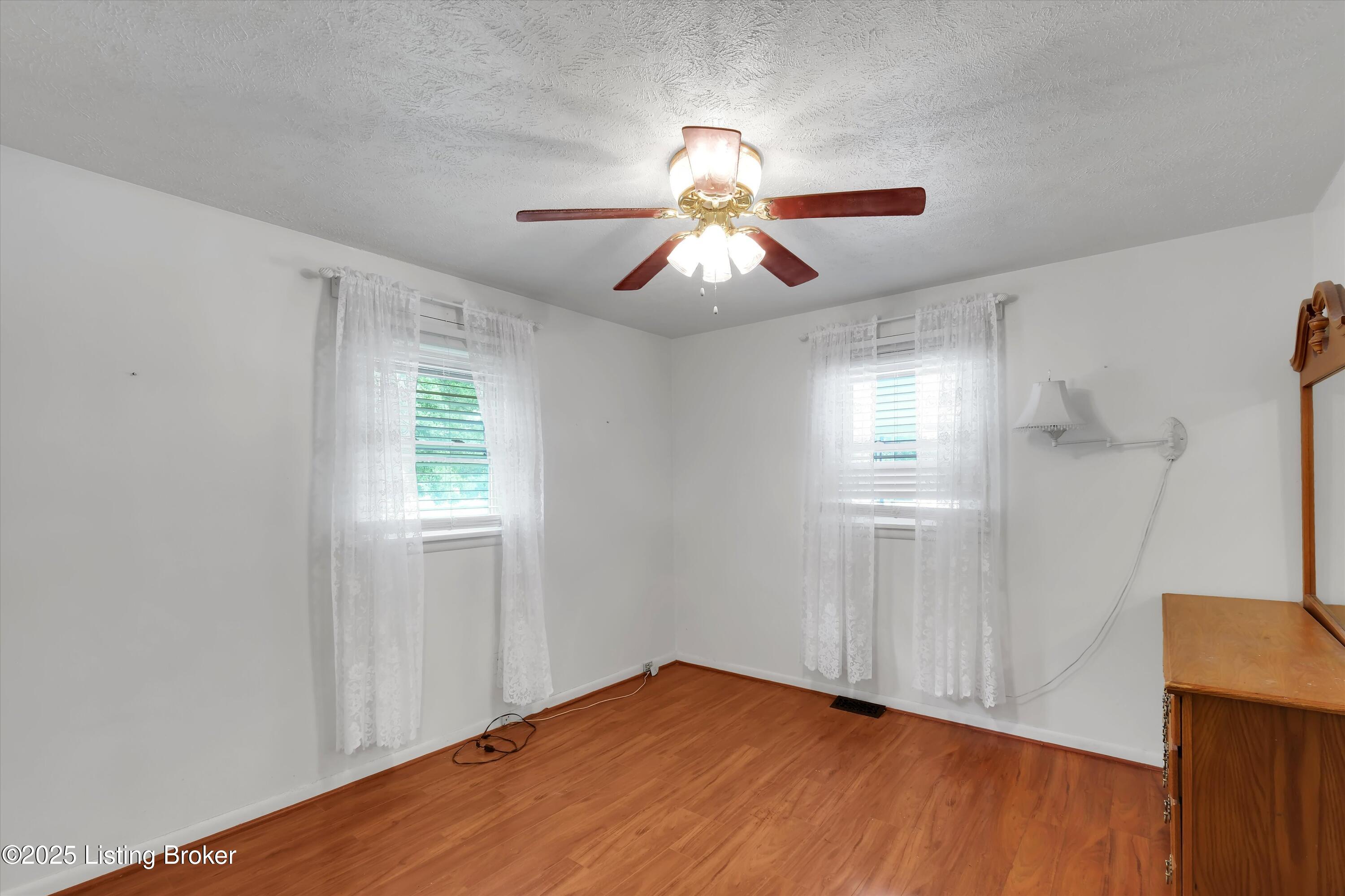 3904 Oakleaf Ln, Louisville, Pennsylvania image 25
