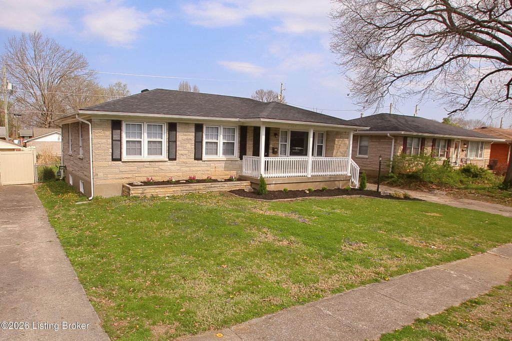 Photo of 2905 Nepperhan Rd, Louisville, KY 40218 (MLS # 1712625)