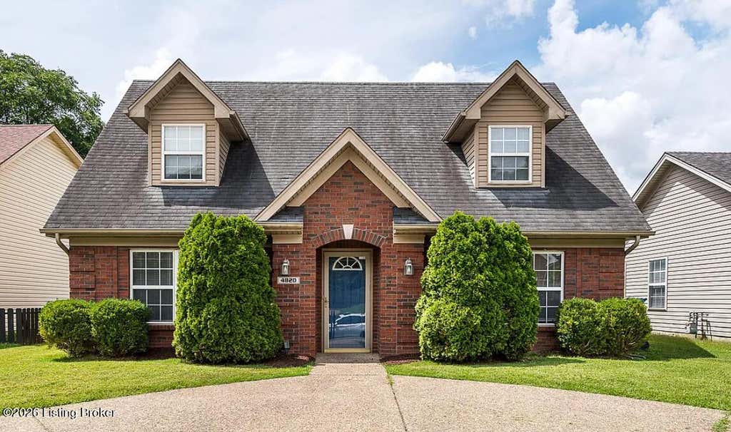 Photo of 4820 Arroyo Trail, Louisville, KY 40229 (MLS # 1724058)