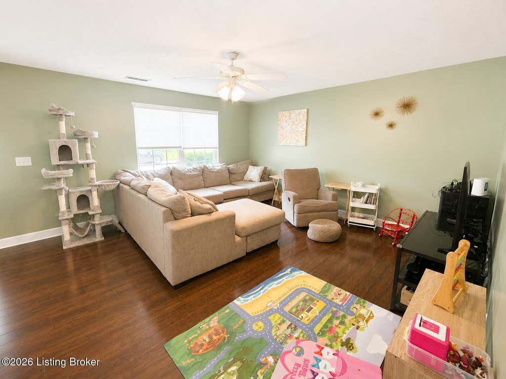 Photo of 4820 Arroyo Trail, Louisville, KY 40229 (MLS # 1724058)
