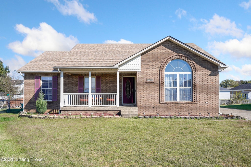 Photo of 5217 Hassock Ct, Louisville, KY 40258 (MLS # 1733408)