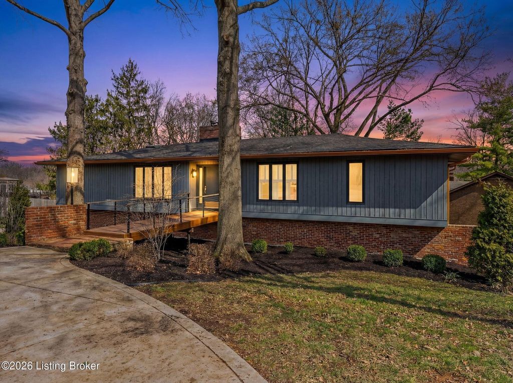 Photo of 7233 Heatherly Square, Louisville, KY 40242 (MLS # 1710781)