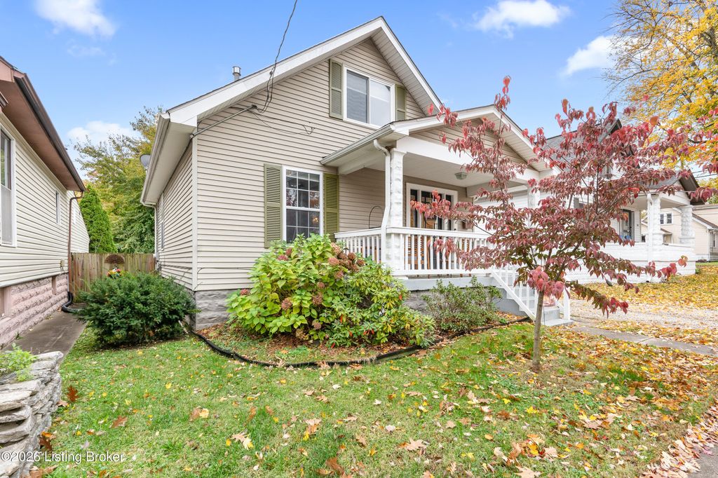 Photo of 502 E Brandeis Ave, Louisville, KY 40217 (MLS # 1709229)