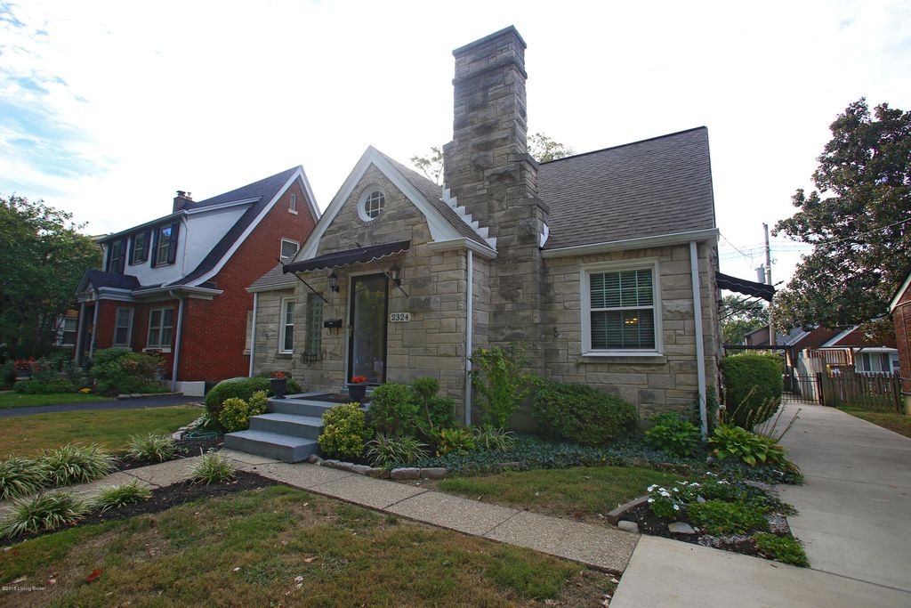 Photo of 2324 Emerson Ave, Louisville, KY 40205 (MLS # 1708550)