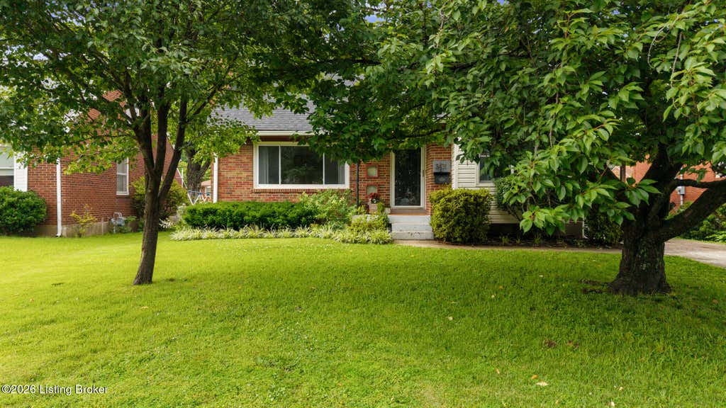 Photo of 3431 Allison Way, Louisville, KY 40220 (MLS # 1720141)