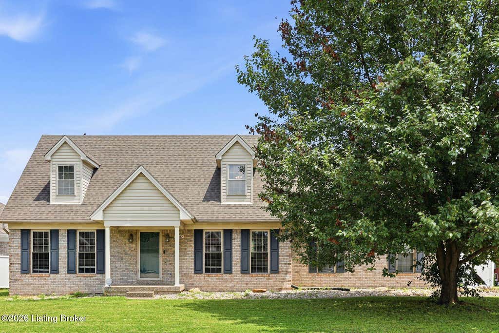 Photo of 6627 Sun Ray Dr, Louisville, KY 40272 (MLS # 1720969)