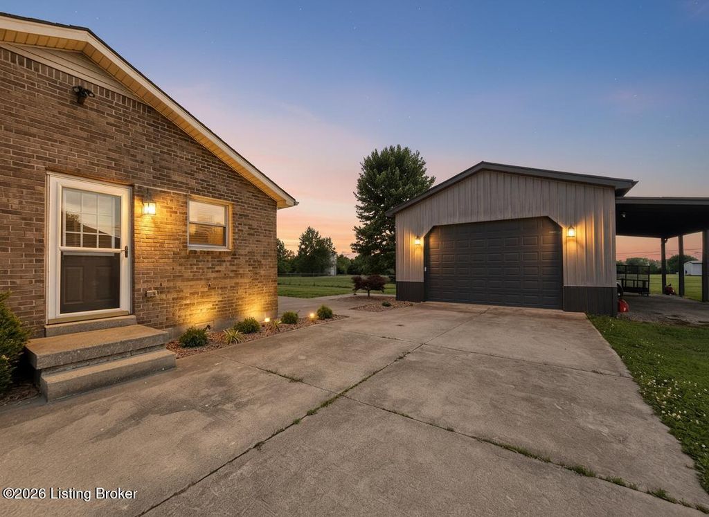Photo of 2151 Woodlawn Rd, Bardstown, KY 40004 (MLS # 1715922)