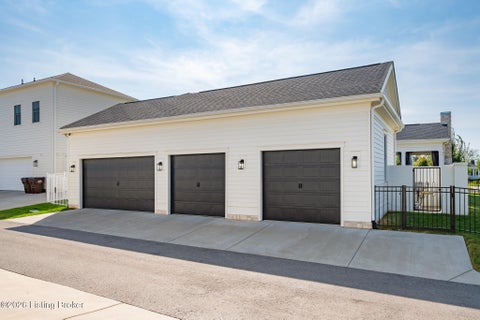 Tiny photo for 6307 Spring Beauty Ln, Prospect, KY 40059 (MLS # 1728836)