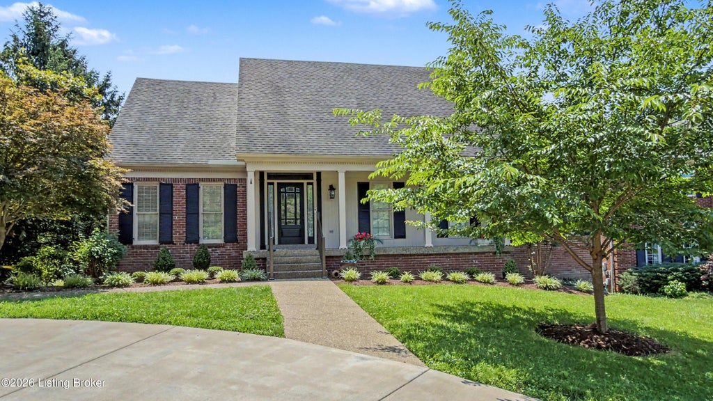 Photo of 10704 High Grove Pl, Louisville, KY 40223 (MLS # 1721621)