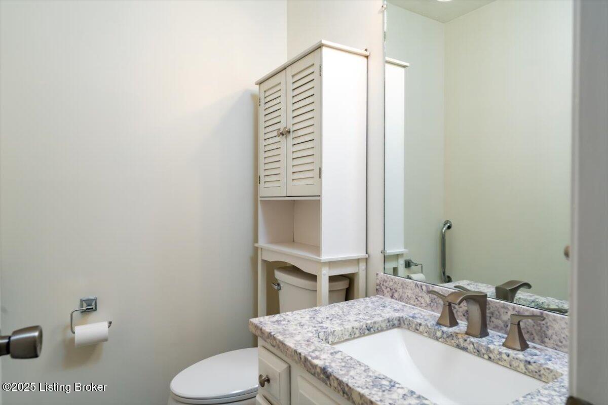 3906 Greenhurst Dr, Louisville, Kentucky image 22