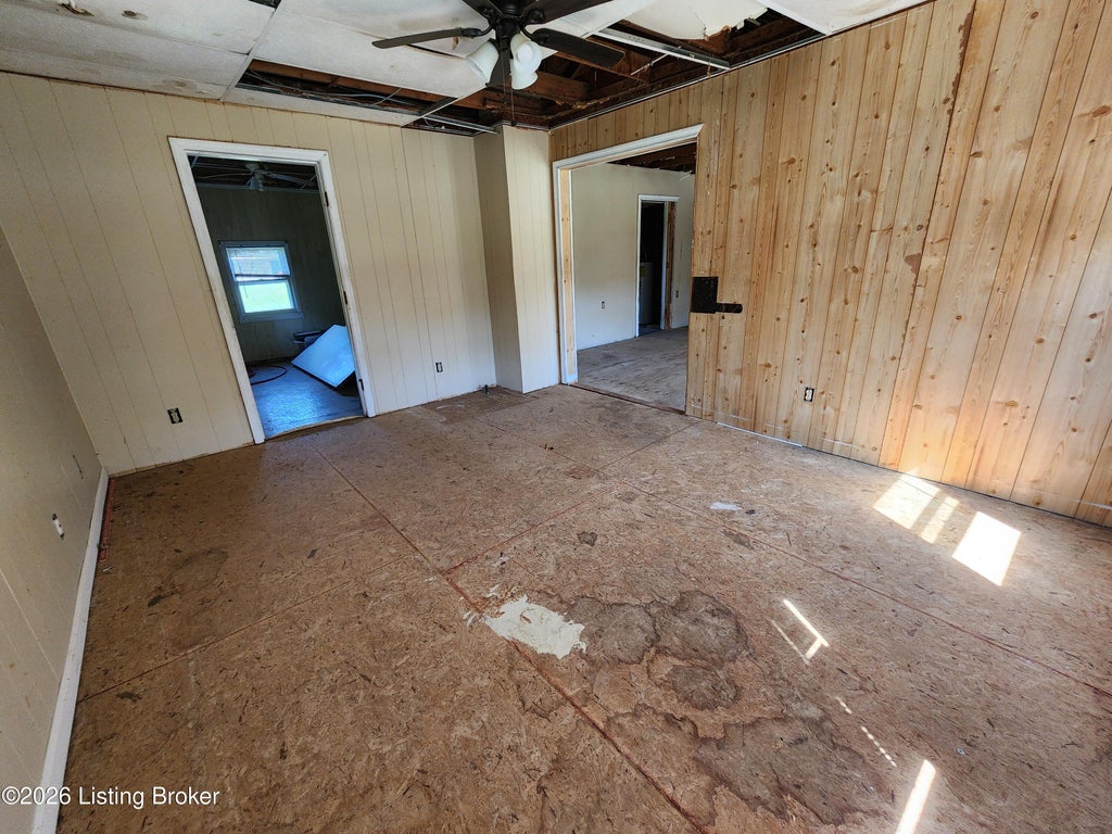 Photo of 1213 Shot Hunt Rd, Vine Grove, KY 40175 (MLS # 1720539)