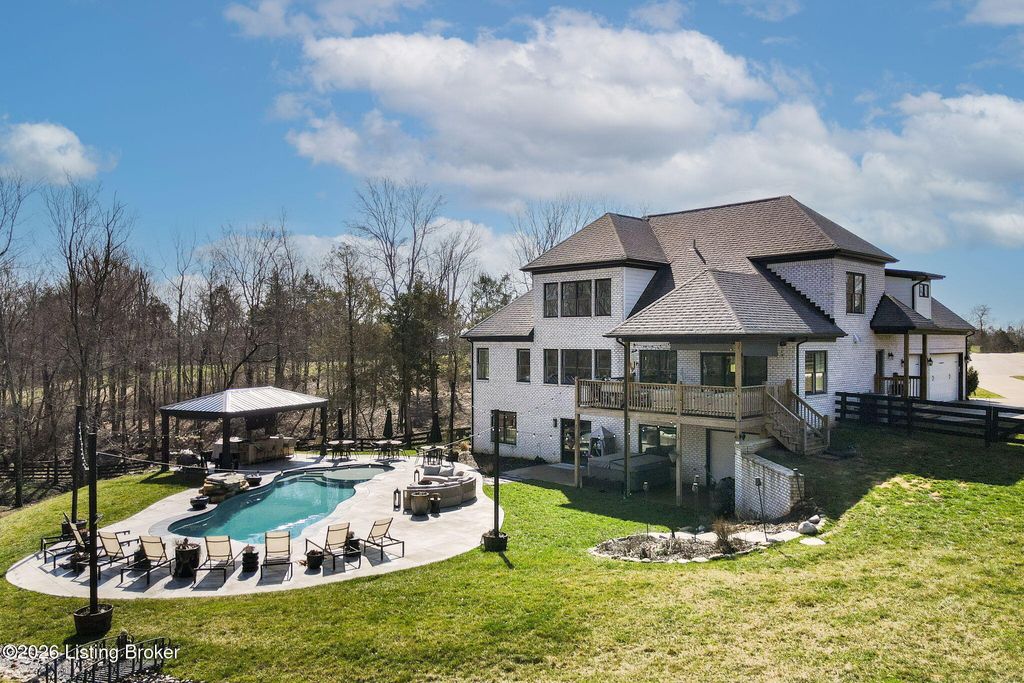 Photo of 7297 Grand Oaks Dr, Crestwood, KY 40014 (MLS # 1711099)