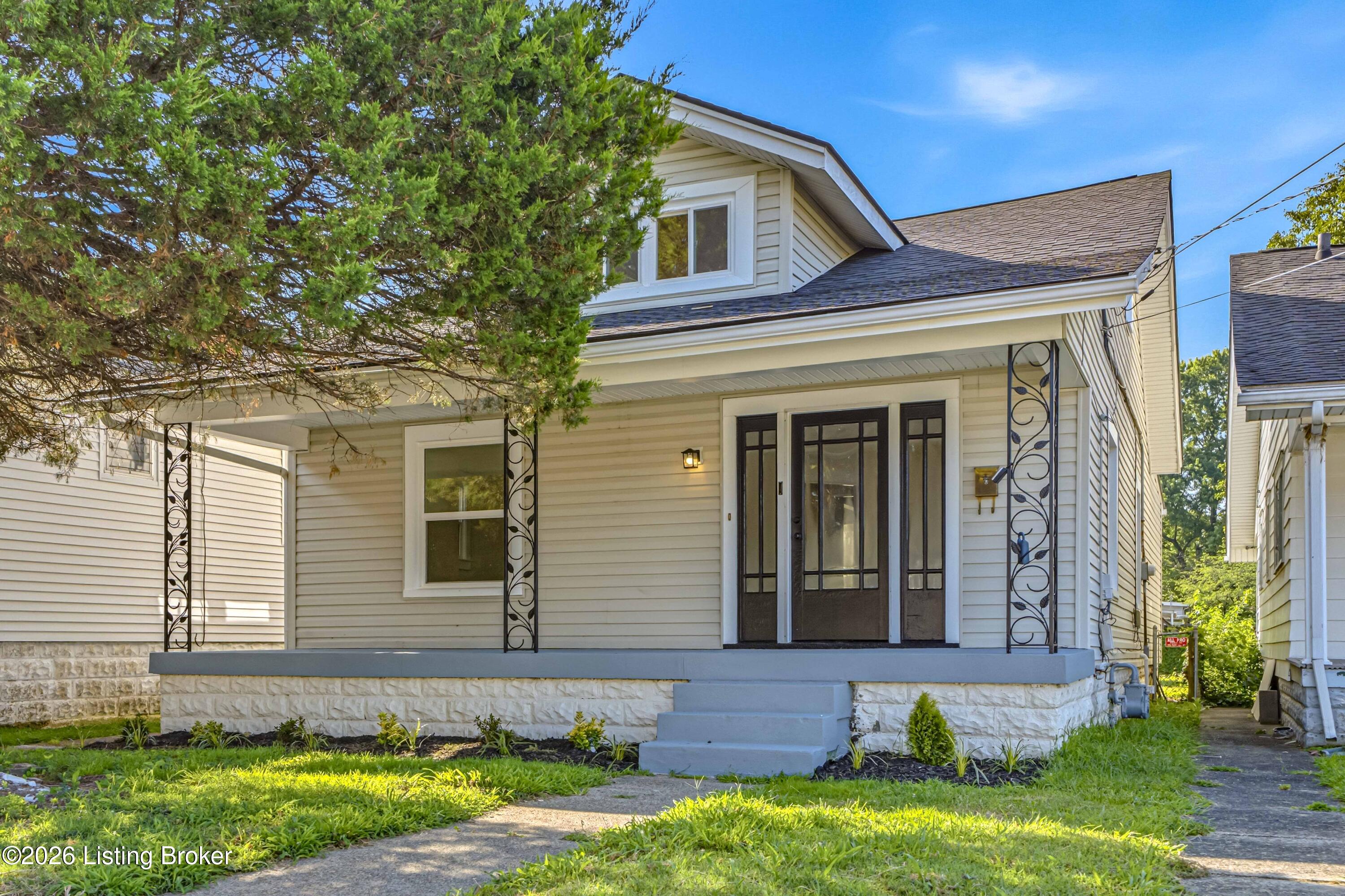 Photo 1 of 40 — 1615 Texas Ave, Louisville, KY 40217