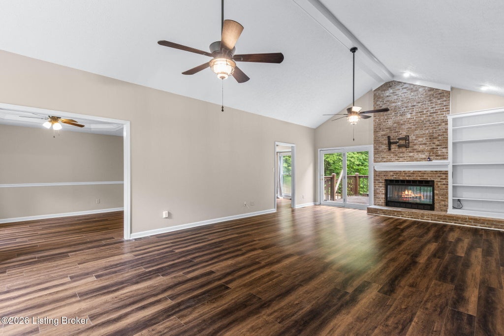 Photo of 1812 Fox Trail Dr, La Grange, KY 40031 (MLS # 1720376)