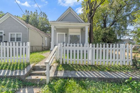 Photo of 1628 Dumesnil St, Louisville, KY 40210 (MLS # 1699948)