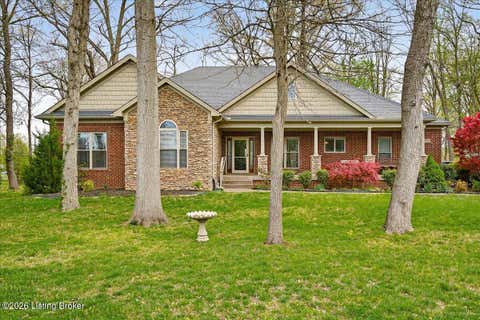 Homes For Sale - 2832 Klondike Ln<br/> Louisville, KY 40218