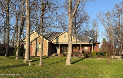 Homes For Sale - 2832 Klondike Ln<br/> Louisville, KY 40218