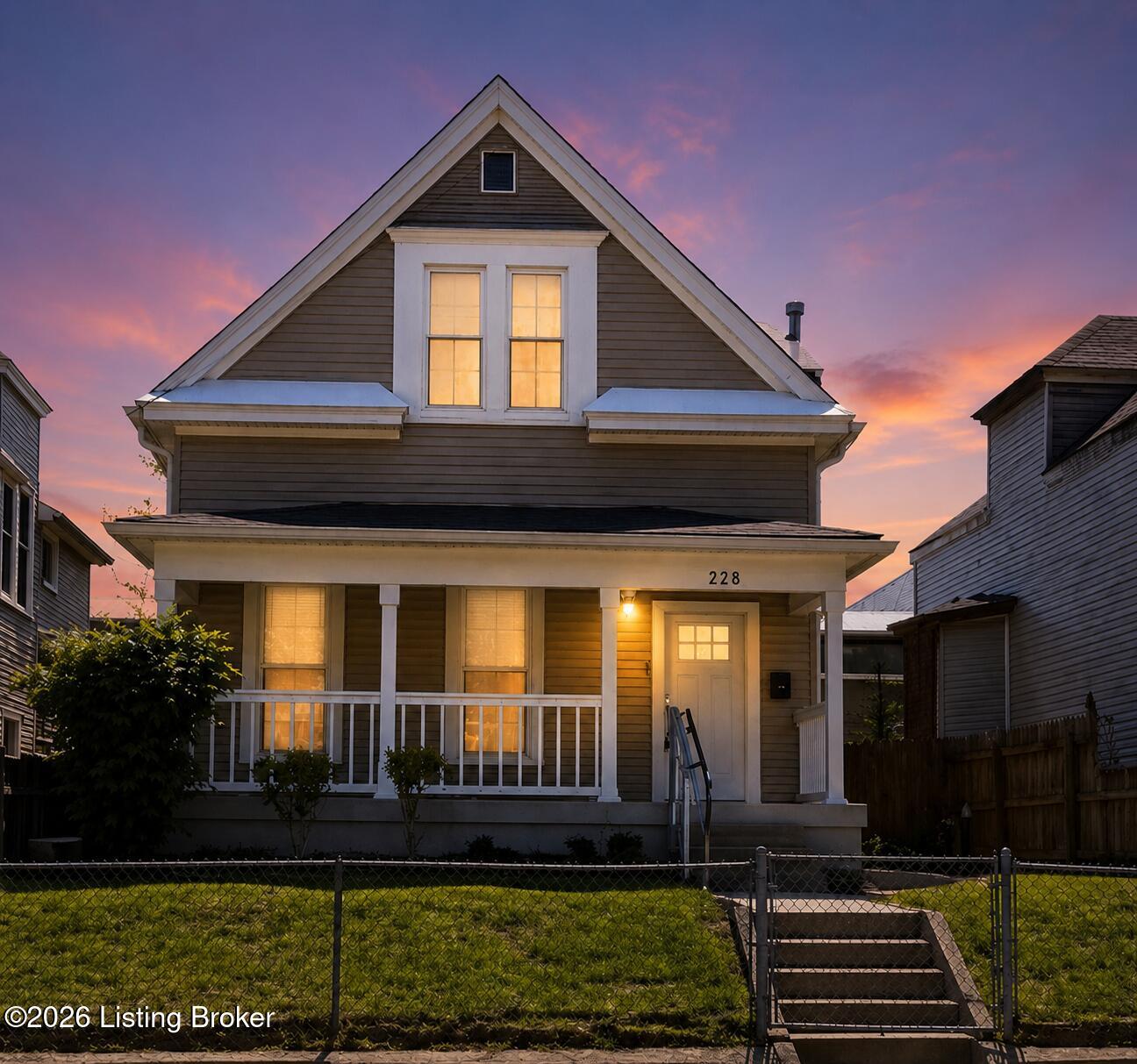 Photo 1 of 25 — 228 E Burnett Ave, Louisville, KY 40208