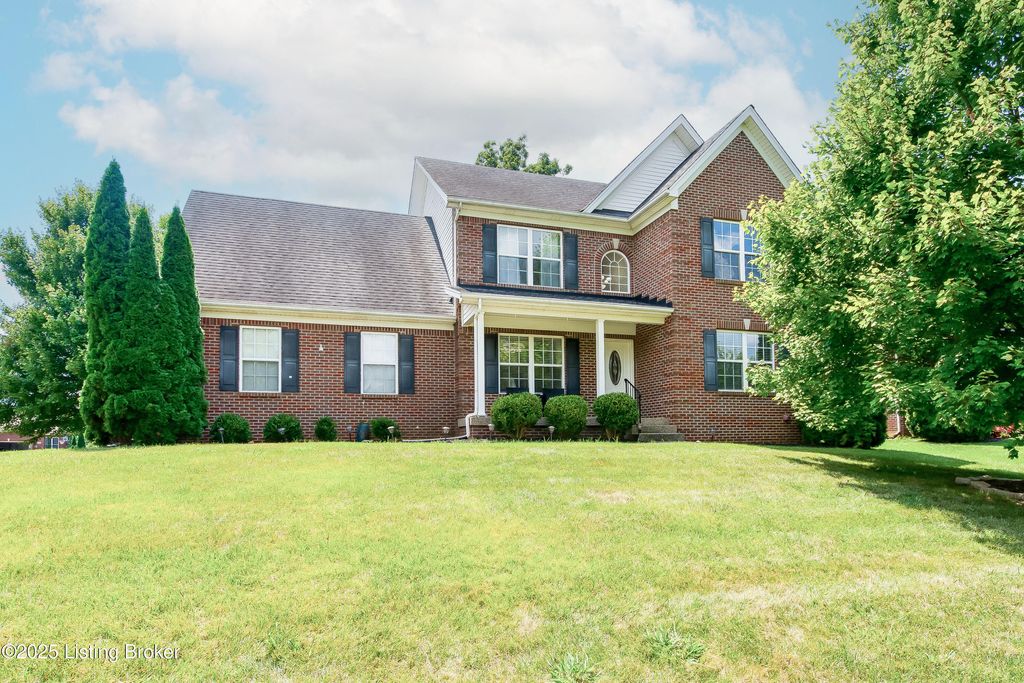 Photo of 500 Davenport Dr, Louisville, KY 40245 (MLS # 1714250)