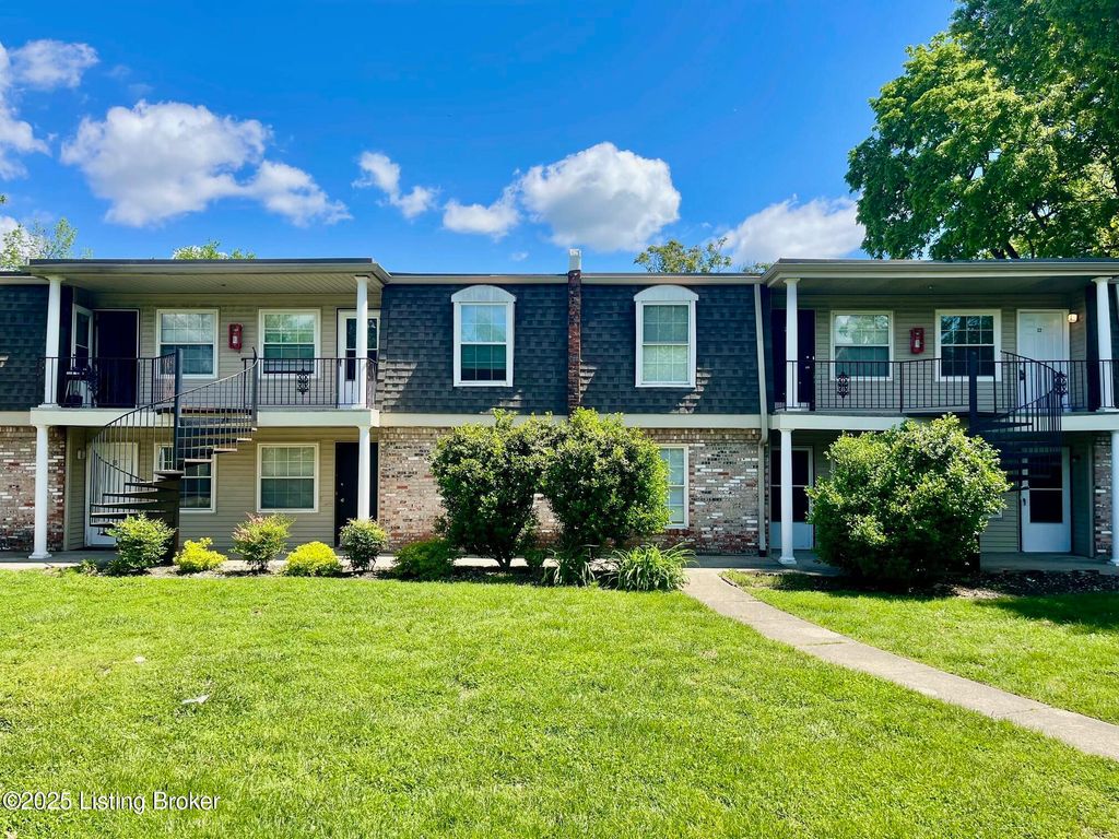 Photo of 428 N Hite Ave, Louisville, KY 40206 (MLS # 1701440)