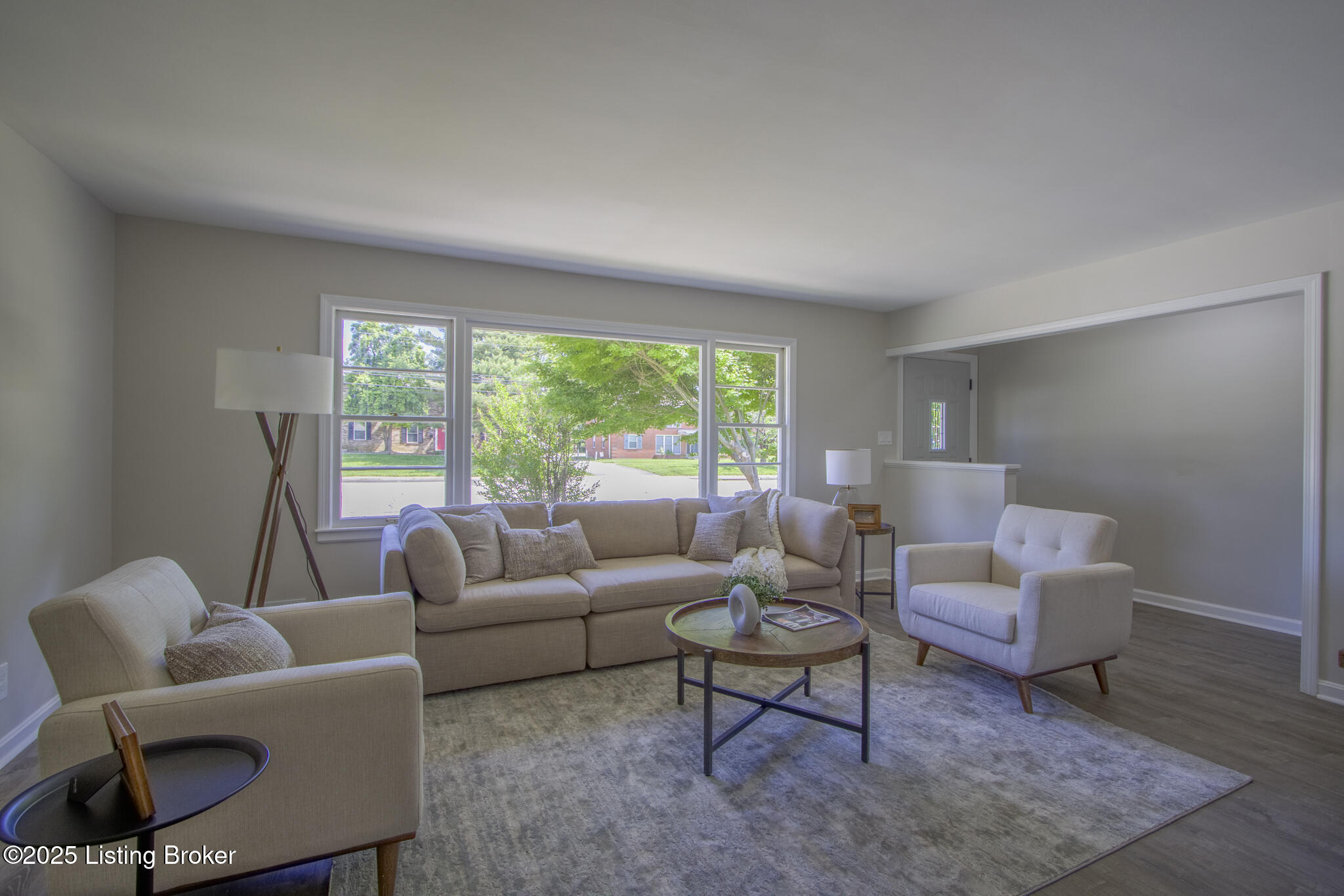 3209 Hikes Ln, Louisville, Kentucky image 3