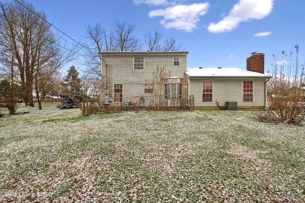 Photo of 1205 Glenwood Dr, Radcliff, KY 40160 (MLS # 1705148)