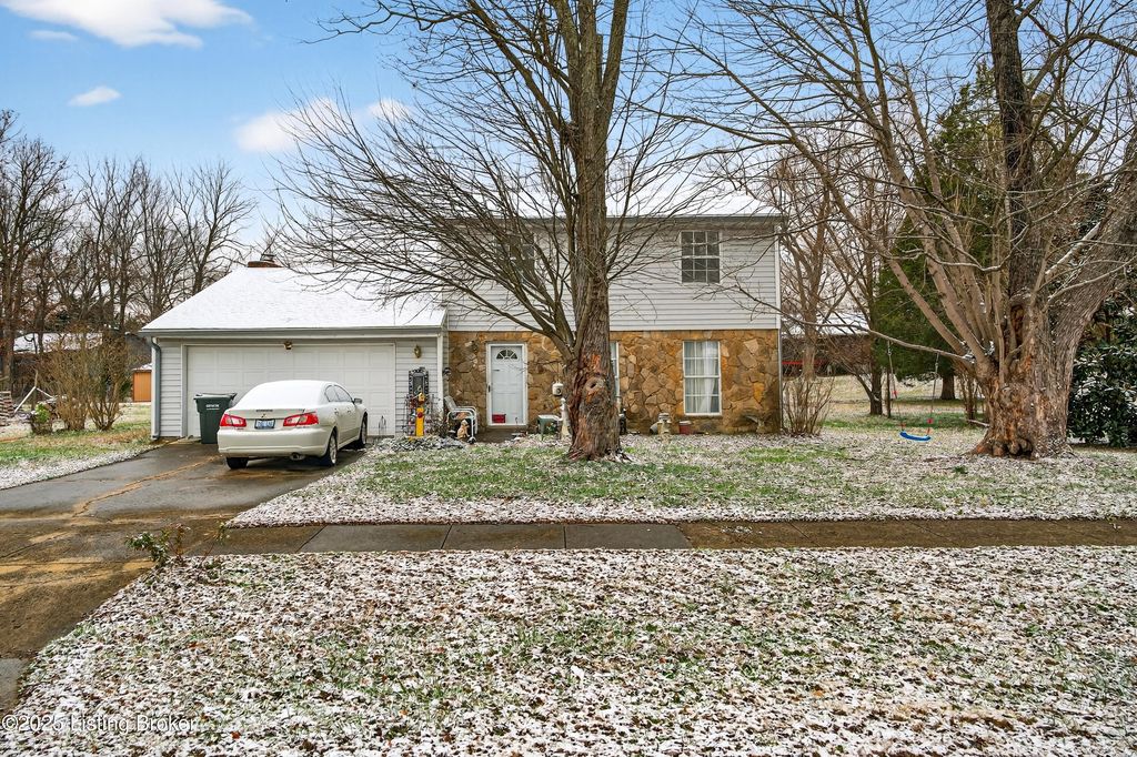 Photo of 1205 Glenwood Dr, Radcliff, KY 40160 (MLS # 1705148)