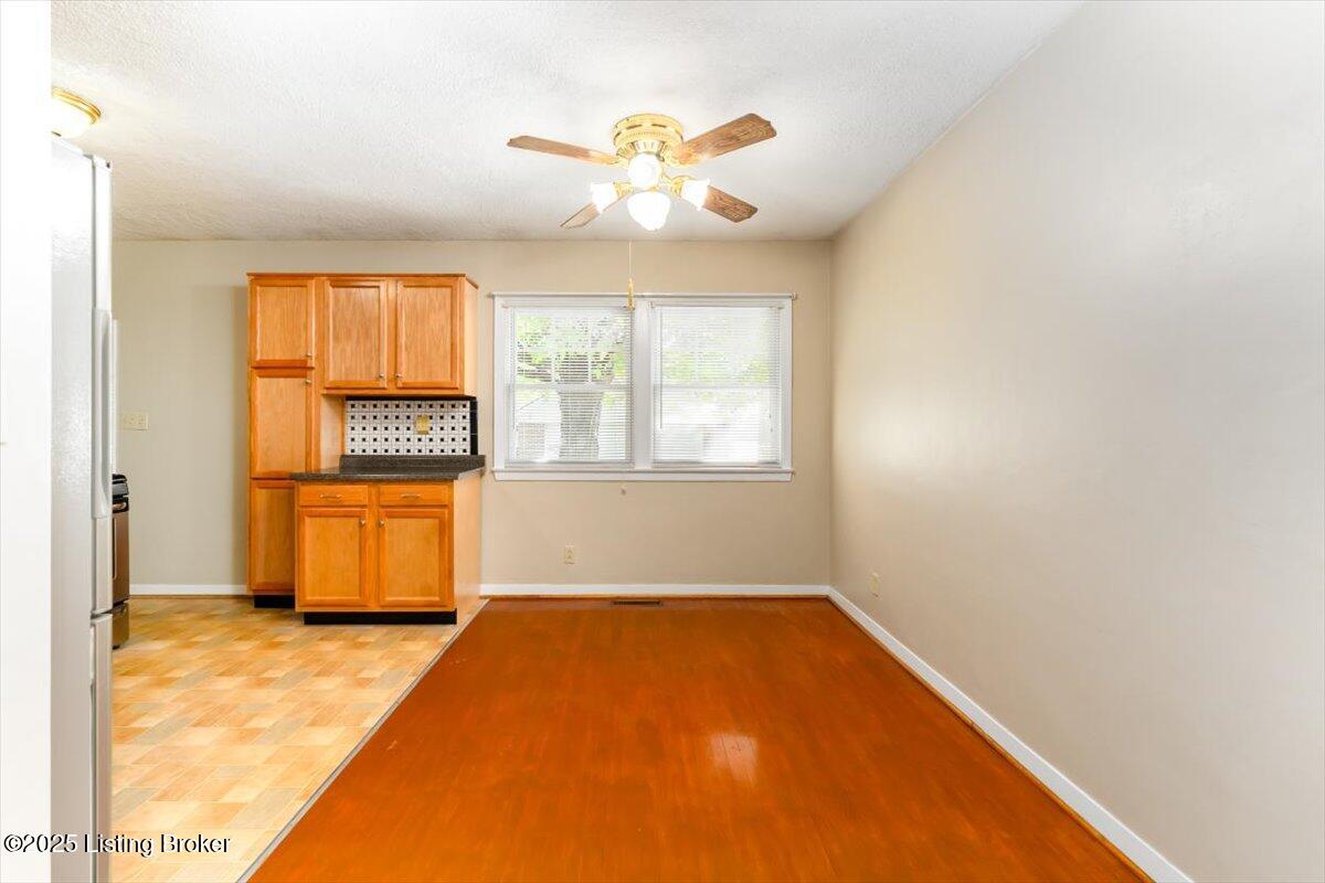 407 N Birchwood Ave, Louisville, Pennsylvania image 7